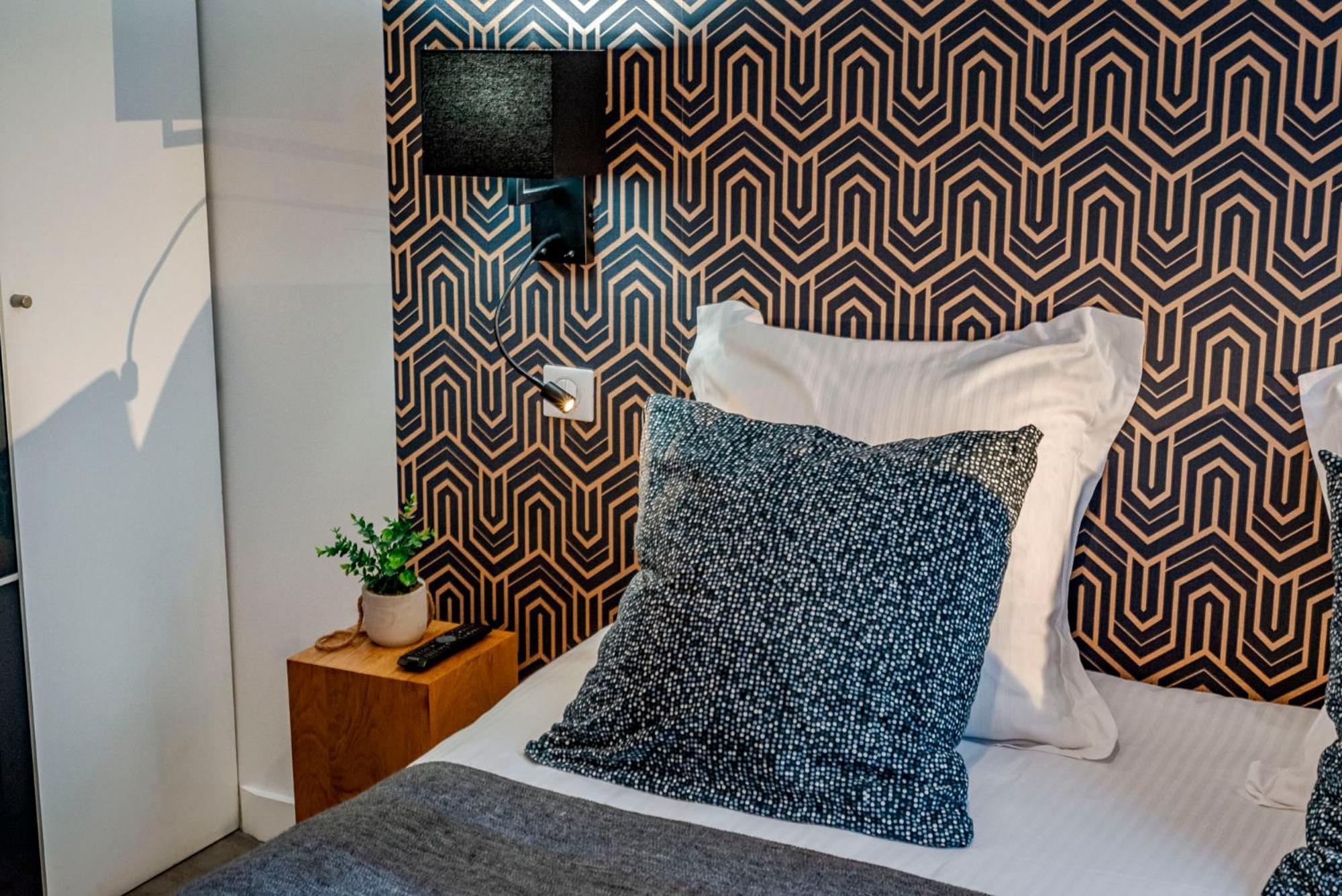 Luxury Family 2Br - Prime Location, Walk To Beach & Shopping, Sunny Balcony - Totolulu Cannes Hoche Екстериор снимка