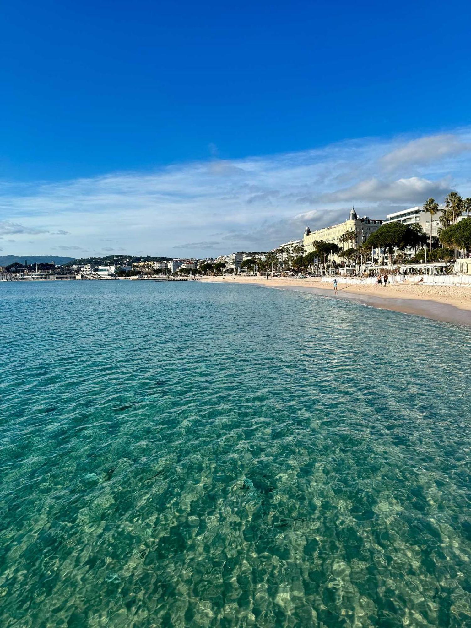 Luxury Family 2Br - Prime Location, Walk To Beach & Shopping, Sunny Balcony - Totolulu Cannes Hoche Екстериор снимка