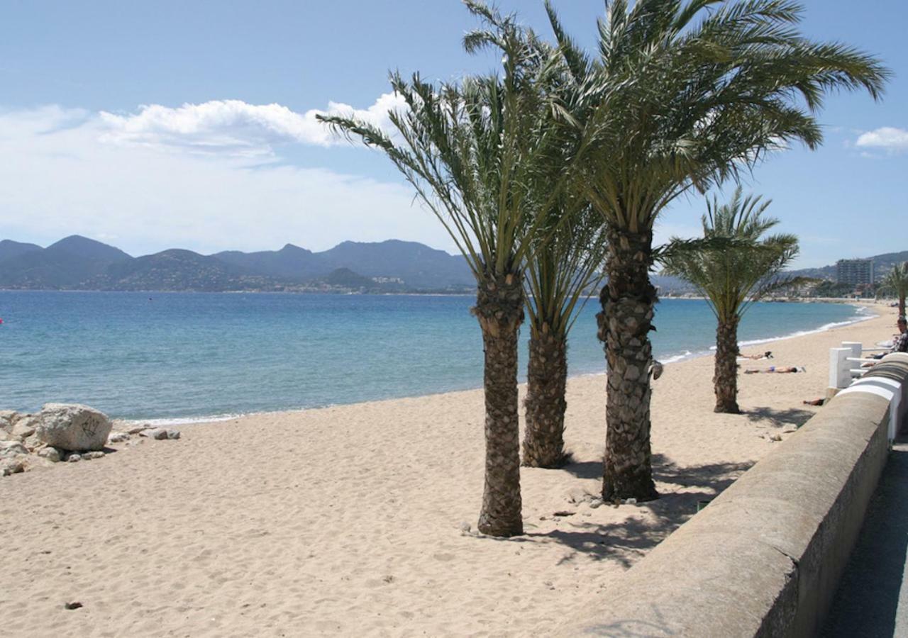 Luxury Family 2Br - Prime Location, Walk To Beach & Shopping, Sunny Balcony - Totolulu Cannes Hoche Екстериор снимка